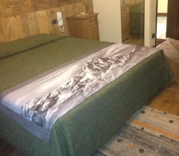 Cervino בית הארחה *